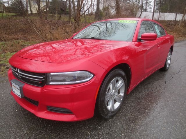photo of 2015 Dodge Charger SE